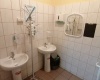 5 BathroomsBathrooms,Obiekty,Sprzedaż,1019